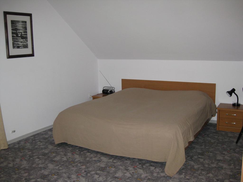 Pokoje Goscinne Pod Palmami Busko Zdroj Room photo